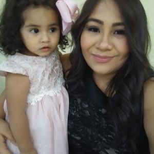 Meet your Posher, Alexia